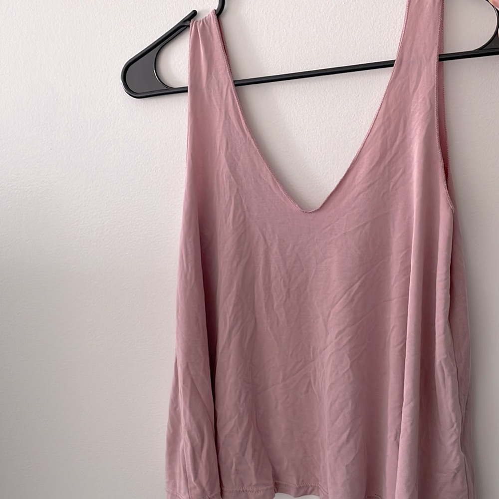 ❌SOLD❌ Abound Double V-Neck Crop Tank Top